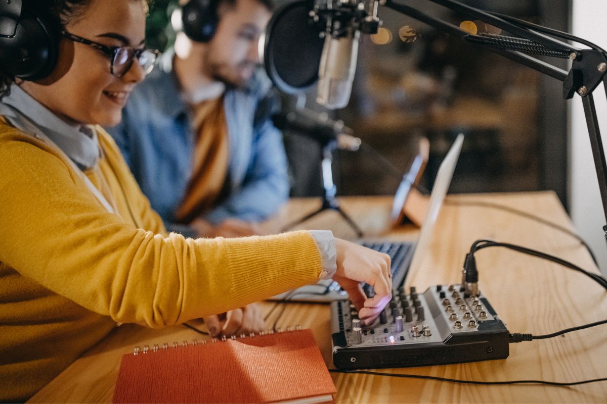 4-Person Podcast Setup