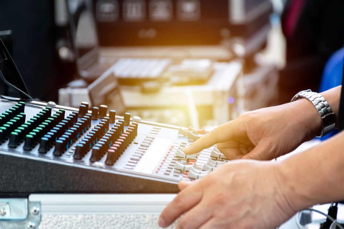 Allen & Heath ZEDI-8 Review