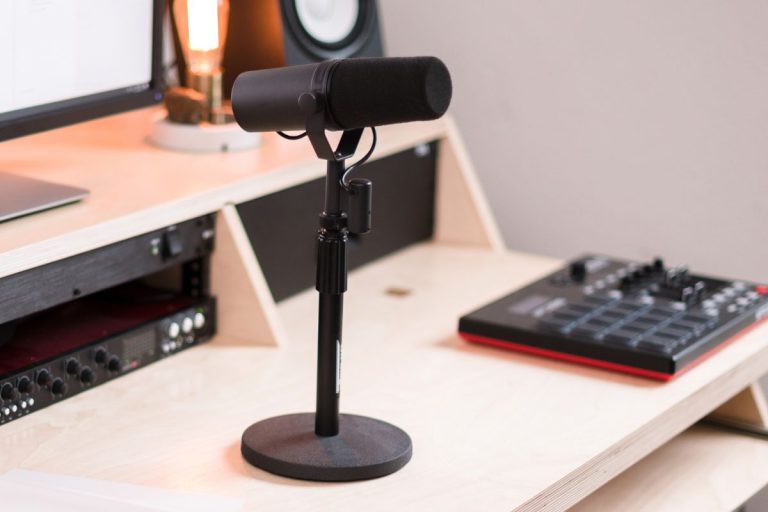 K&M 23325 Table or Floor Microphone Stand Review